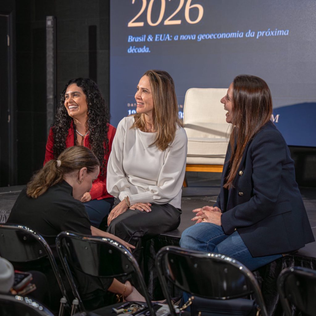 Foto 8 publicada na galeria de Summit  2026